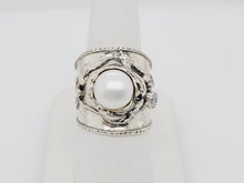 Load image into Gallery viewer, Sterling Silver, Pearl, and CZ Vine Ring