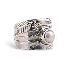 Load image into Gallery viewer, Sterling Silver Pearl Vine Ring