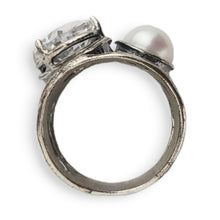 Load image into Gallery viewer, Sterling Pearl and Oval CZ Ring