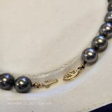 Load image into Gallery viewer, Estate Tahitian Pearl Necklace