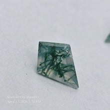 Load image into Gallery viewer, 10x7mm Kite Shape Moss Agate