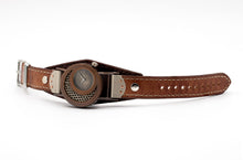 Load image into Gallery viewer, Crescent Watch (Quartz)