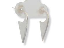Load image into Gallery viewer, Sterling Silver Claw Earrings