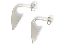 Load image into Gallery viewer, Sterling Silver Claw Earrings