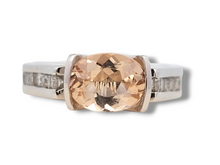 Load image into Gallery viewer, 14KW Oval Morganite and Diamond Ring