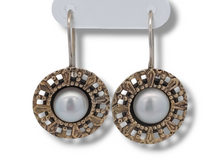 Load image into Gallery viewer, Two Tone Pearl Disk Drop Earrings