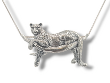 Load image into Gallery viewer, Lounging Leopard with Cable Chain