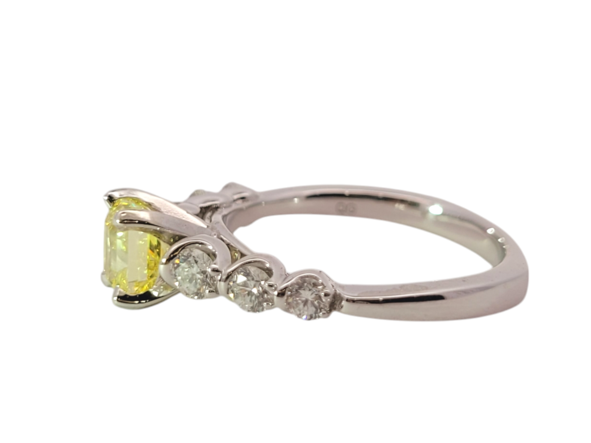 18k White Gold Fancy Yellow Engagement Ring