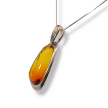 Load image into Gallery viewer, Sterling Silver Oval Sunset Amber Necklace