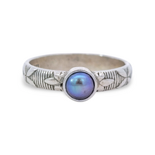 Load image into Gallery viewer, Sterling Peacock Pearl Ring with Textured Band