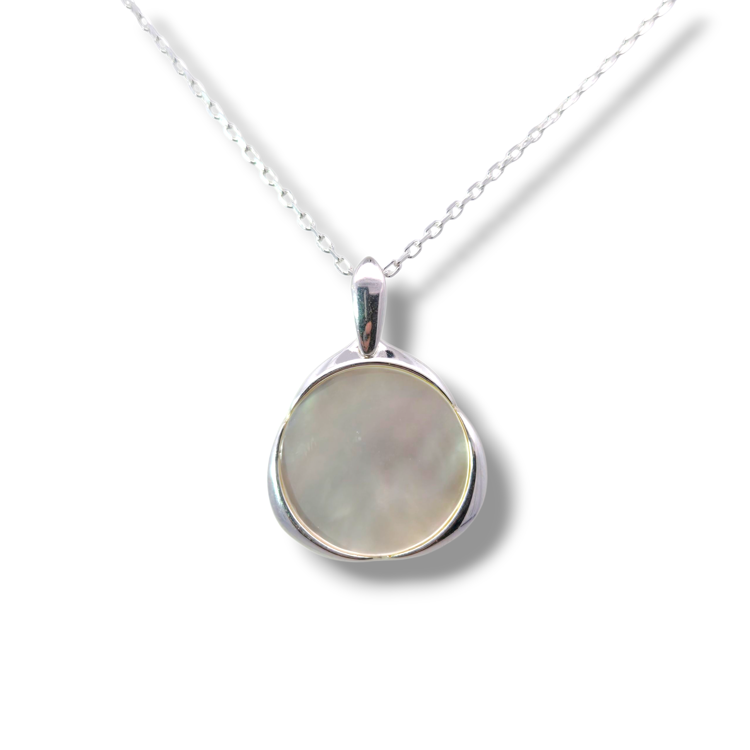 Sterling silver and white mother of pearl pendant