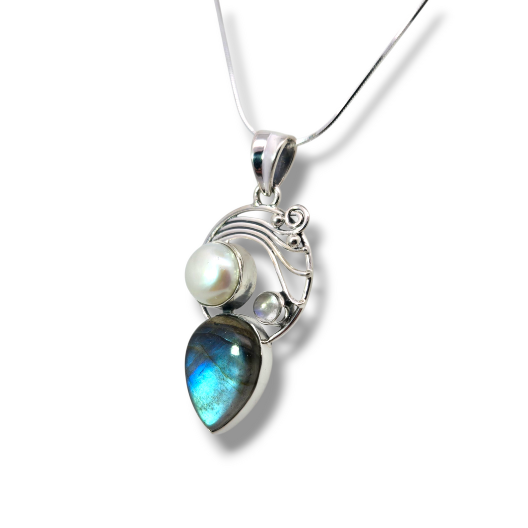 Sterling Silver Freshwater Pearl and Labradorite Necklace