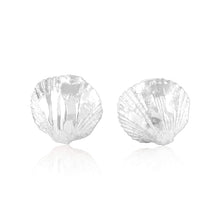 Load image into Gallery viewer, Seashell Post Earrings