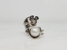 Load image into Gallery viewer, Pearl and Smoky Quartz Bypass Ring