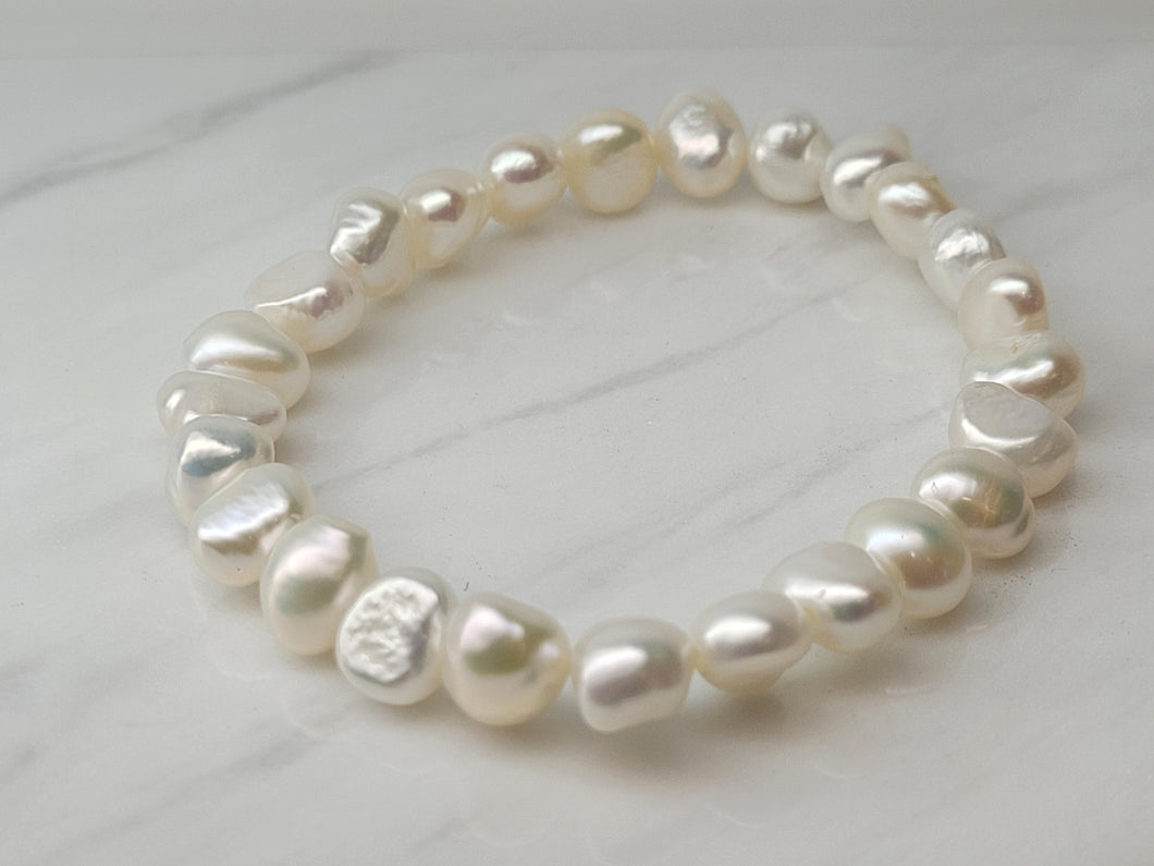 White Pearl Stretch Bracelet