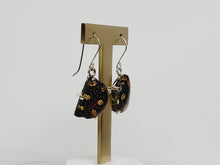 Load image into Gallery viewer, Amber Carved Flower Earrings