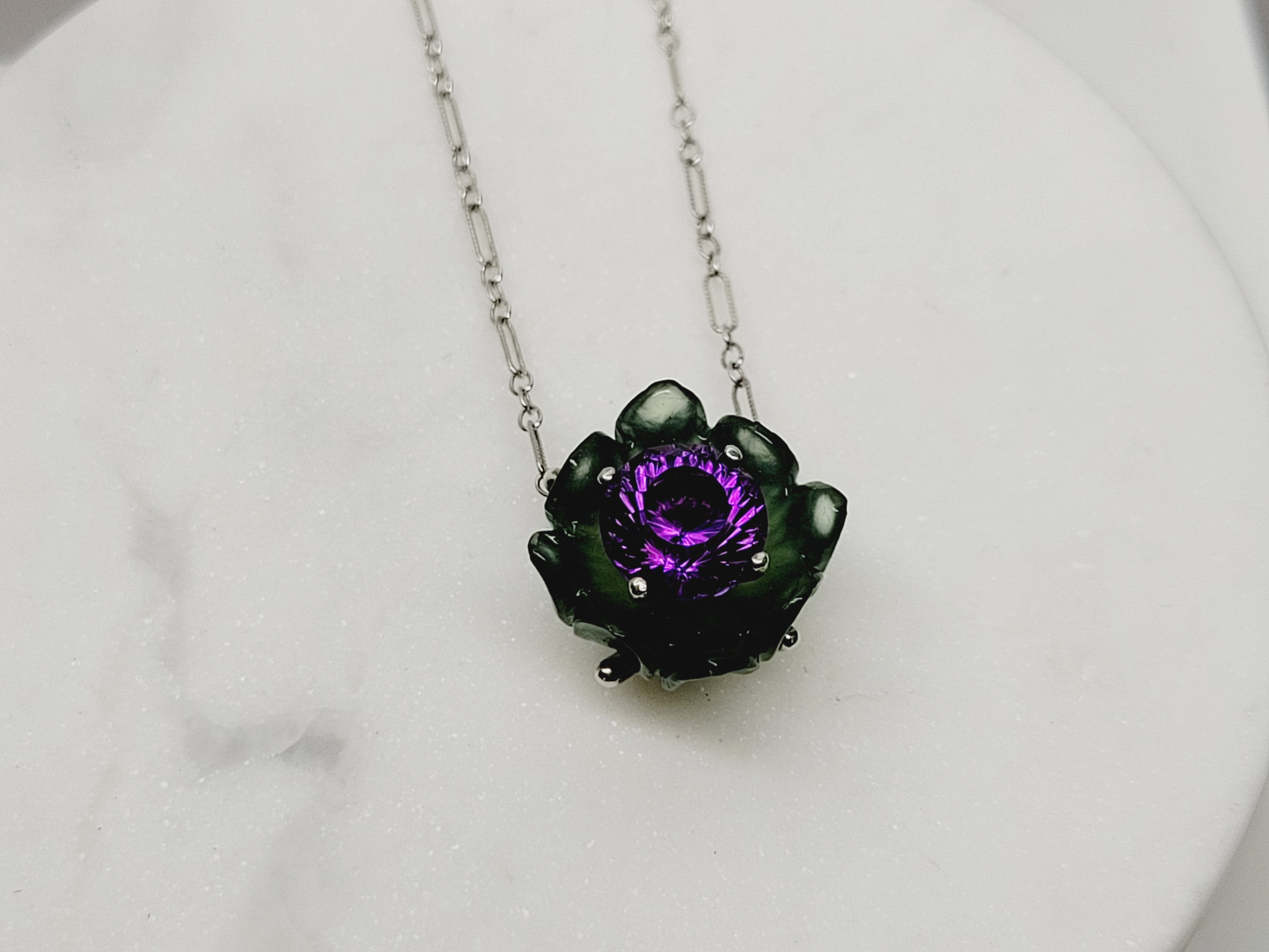 Amethyst & Serpentine 2.83ct Flower Necklace
