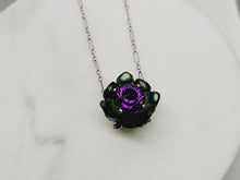 Load image into Gallery viewer, Amethyst &amp; Serpentine 2.83ct Flower Necklace