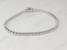 Load image into Gallery viewer, 5 ctw 14k White Gold Round Diamond Tennis Bracelet