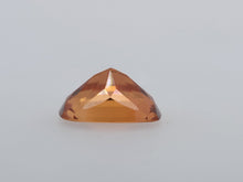Load image into Gallery viewer, Loose Apricot Orange Zircon 7ct