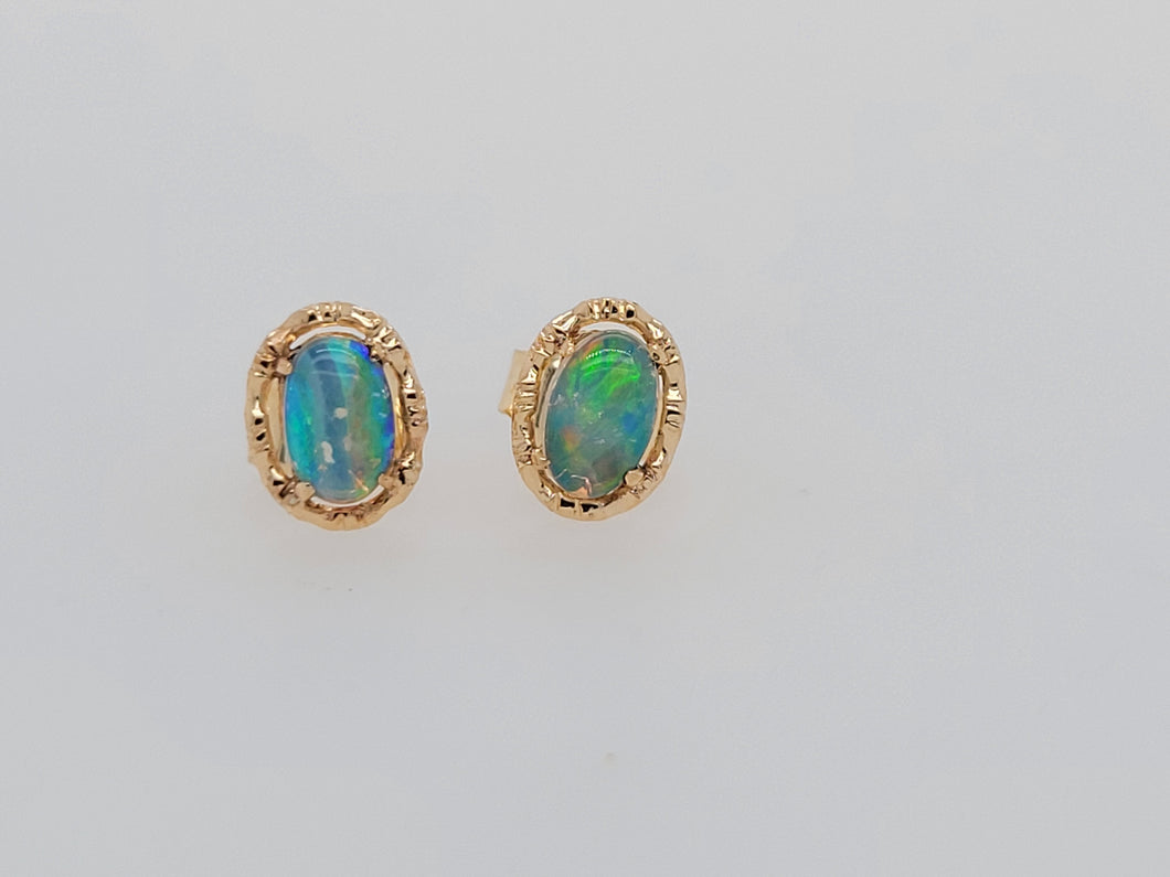 14KY Estate Jelly Opal Studs