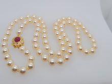 Load image into Gallery viewer, 14KY Estate Pearl Necklace