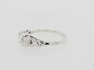Estate 14kw Diamond Engagement Ring sz 5.25