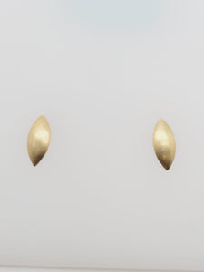 14ky Marquise Shaped Sold Gold Stud Earrings