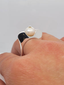 Sterling Silver Pearl Square Ring