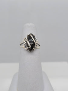 Sterling Silver Wrapped Prongs Labradorite Ring