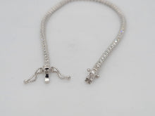 Load image into Gallery viewer, 14KW Diamond Tennis Bracelet
