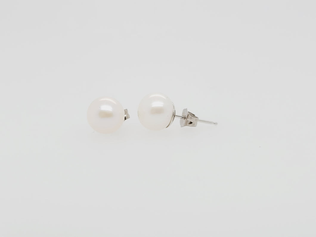14k White Gold 7-7.5mm Overtone Pearl Studs
