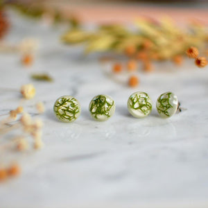 Moss stud earrings