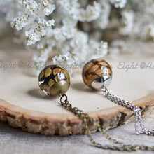 Load image into Gallery viewer, Pine cone sphere necklace
