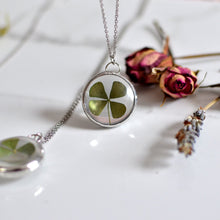 Load image into Gallery viewer, Four leaf clover necklace