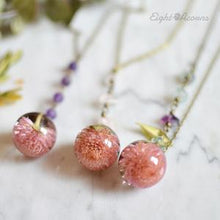 Load image into Gallery viewer, Pink Globe Amaranth Flower Necklace