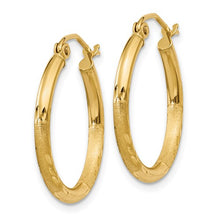 Load image into Gallery viewer, 14ky Satin and diamond-cut 2mm round hoops